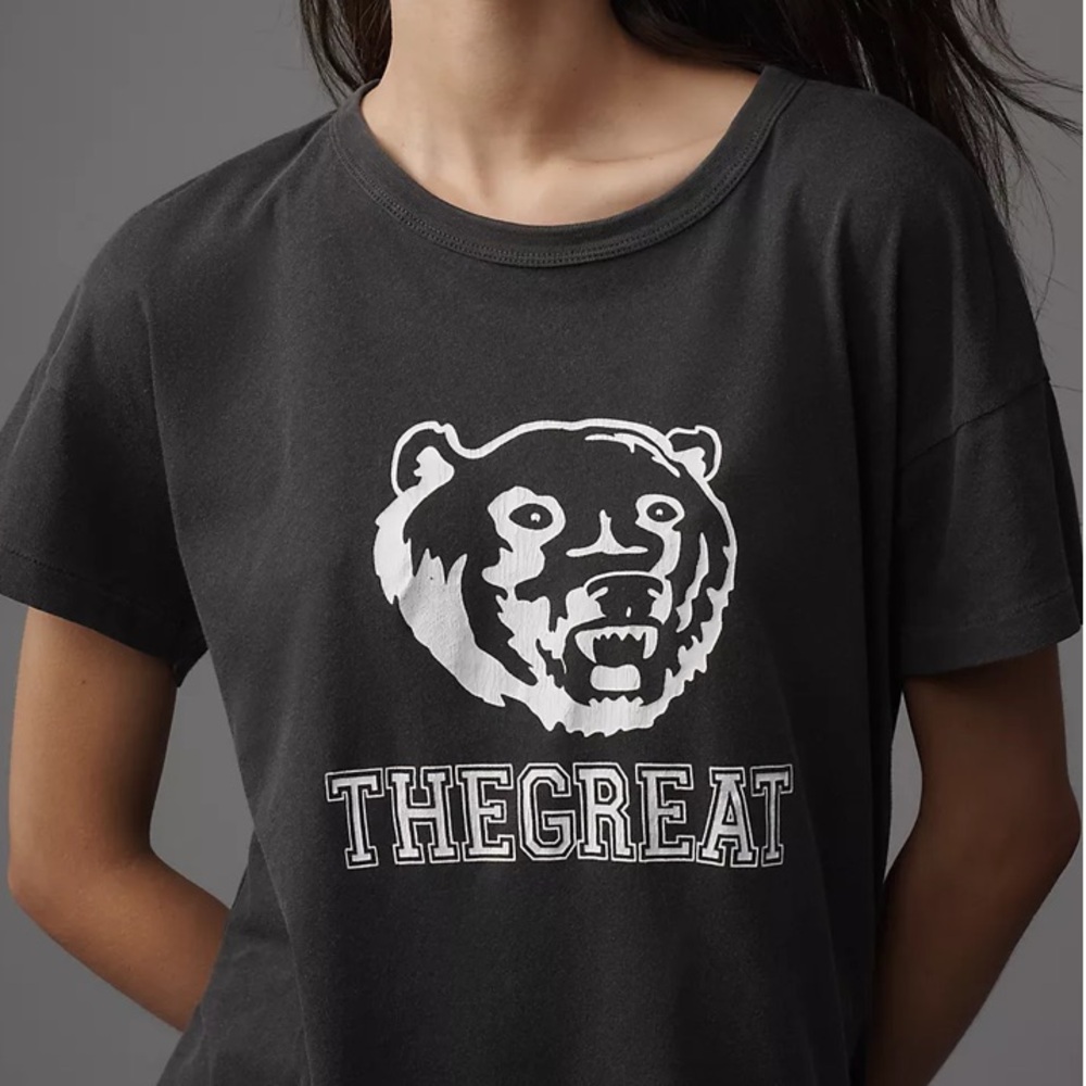 THE GREAT The Boxy Crew with Bear Graphic Size 2 (medium) NEW